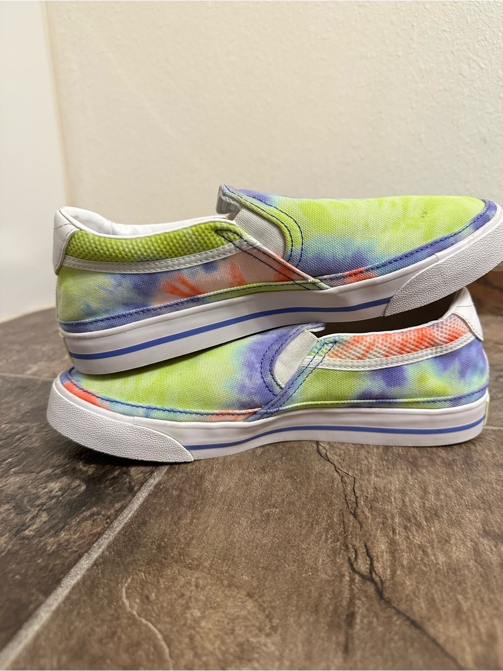 Nike Women's Court Legacy Slip-On Sneakers Tie-Dye Print - Picture 4 of 8